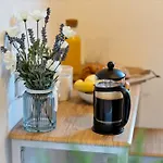 2 Bed Serviced Apartment Streatham